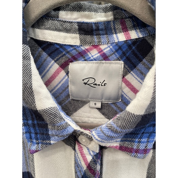 Rails Hunter Plaid Button Front Shirt—Like New - Picture 2 of 10